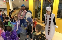 8C2DB9AD-0337-4F35-8D2D-FF7D782E476F